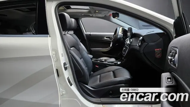 Mercedes-Benz GLA-Class 2018 — фото 10