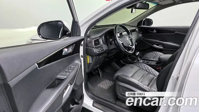 Kia Sorento 2018 — фото 11