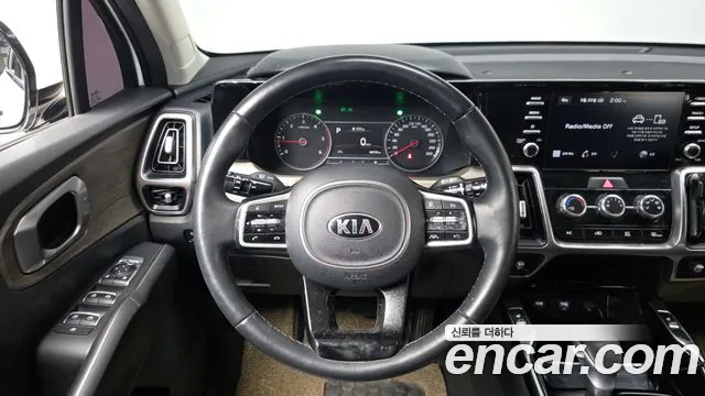 Kia Sorento 2021 — фото 12