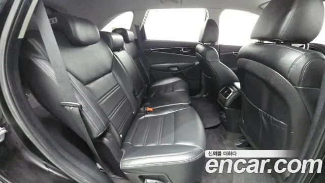 Kia Sorento 2019 — фото 12