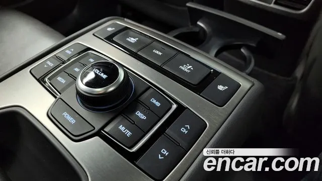 Hyundai Genesis 2016 — фото 19