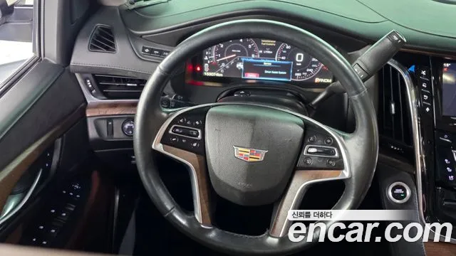 Cadillac Escalade 2015 — фото 13