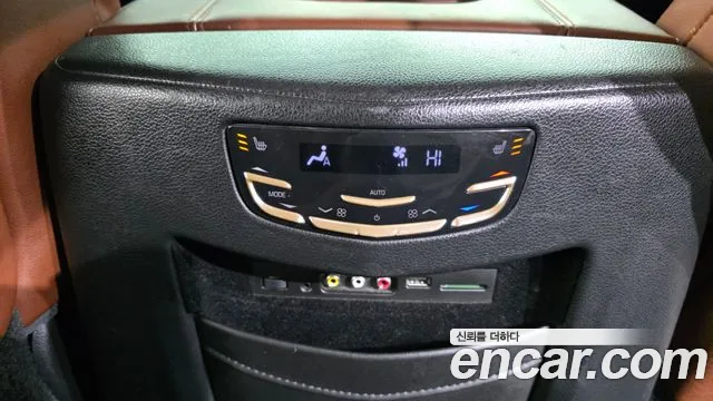 Cadillac Escalade 2015 — фото 19