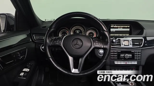 Mercedes-Benz E-Class 2015 — фото 13