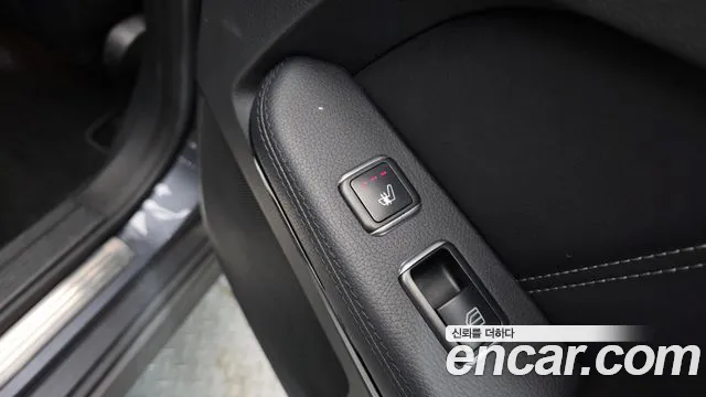 Mercedes-Benz E-Class 2015 — фото 17