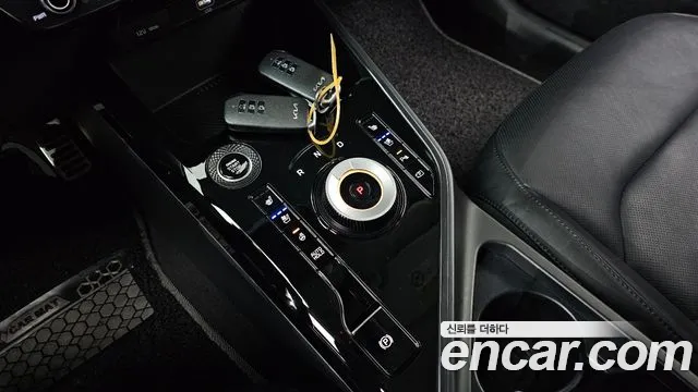 Kia Niro 2022 — фото 9