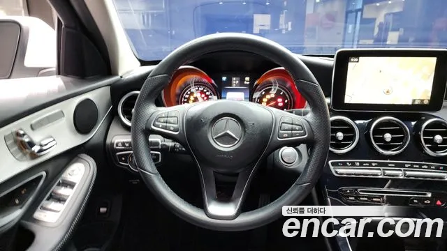 Mercedes-Benz C-Class 2018 — фото 14