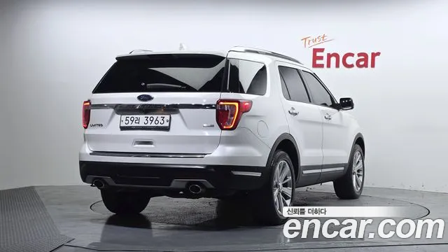 Ford Explorer 2019 — фото 2