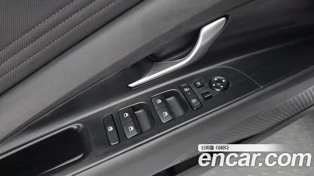 Hyundai AVANTE 2024 — фото 18