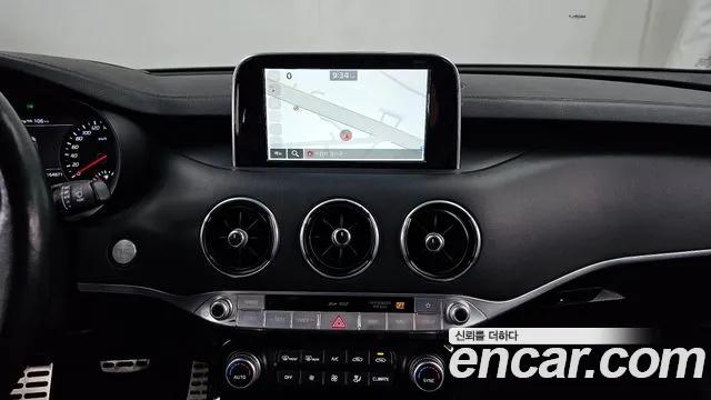 Kia Stinger 2018 — фото 14