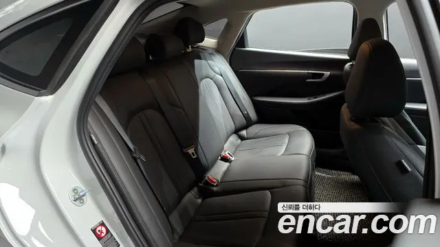 Hyundai Sonata 2020 — фото 12