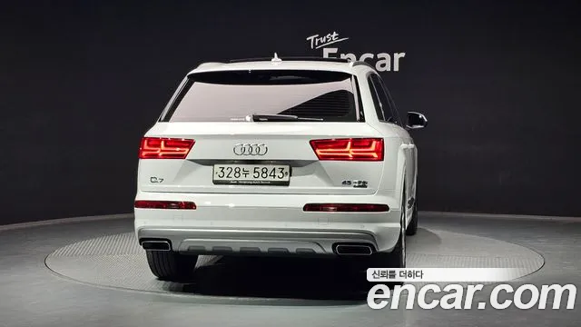 Audi Q7 2019 — фото 4