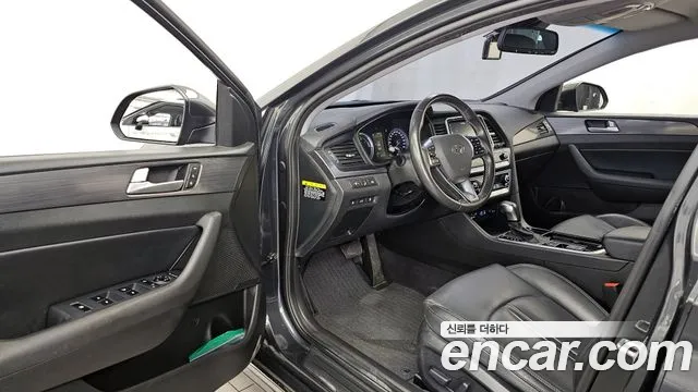 Hyundai Sonata 2018 — фото 10