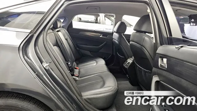 Hyundai Sonata 2018 — фото 12