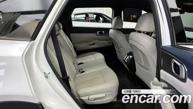 Kia Sorento 2022 — фото 12