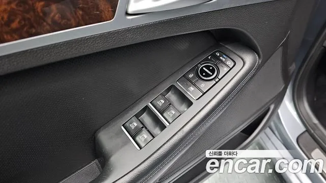 Hyundai Genesis 2014 — фото 12
