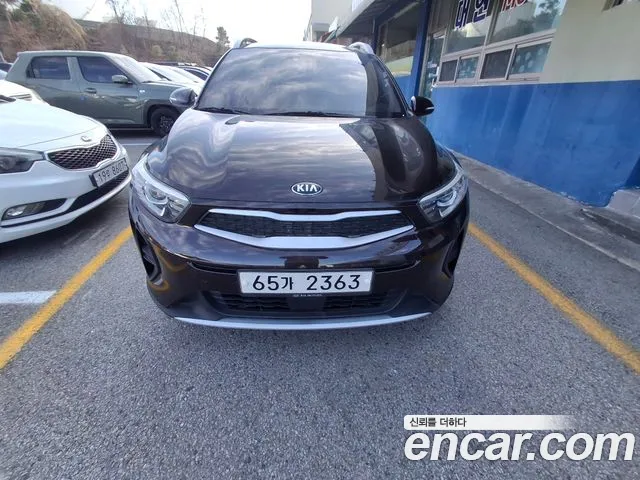 Kia Stonic 2018 — фото 1