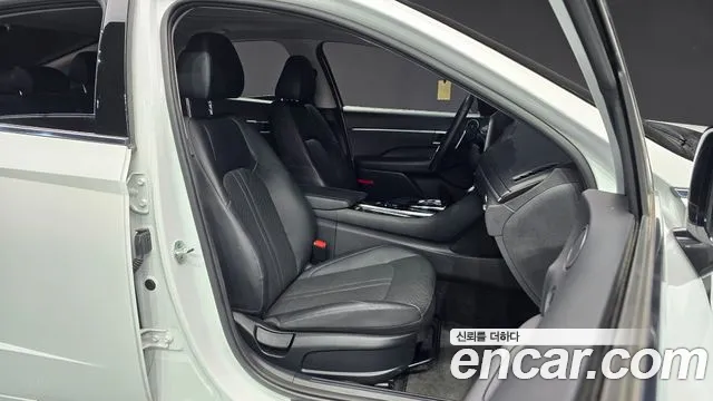 Hyundai Sonata 2020 — фото 10