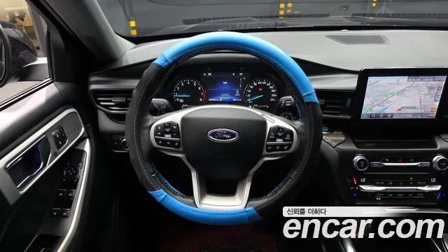 Ford Explorer 2020 — фото 19