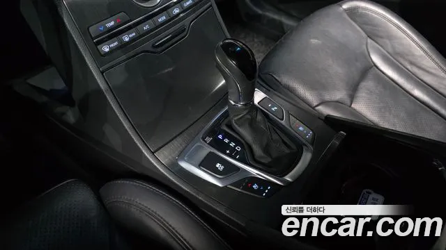 Hyundai Grandeur 2016 — фото 9