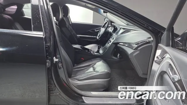 Hyundai Grandeur 2016 — фото 11