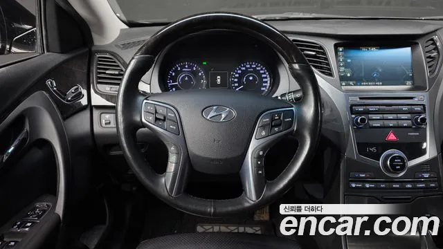 Hyundai Grandeur 2016 — фото 13