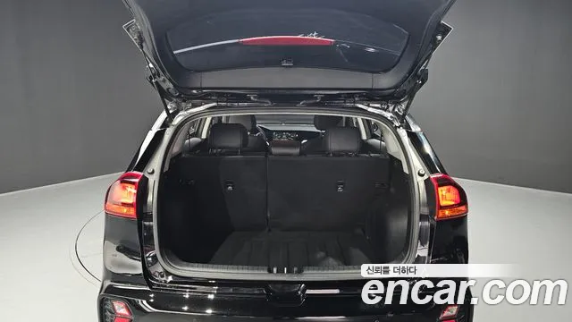 Kia Niro 2020 — фото 20