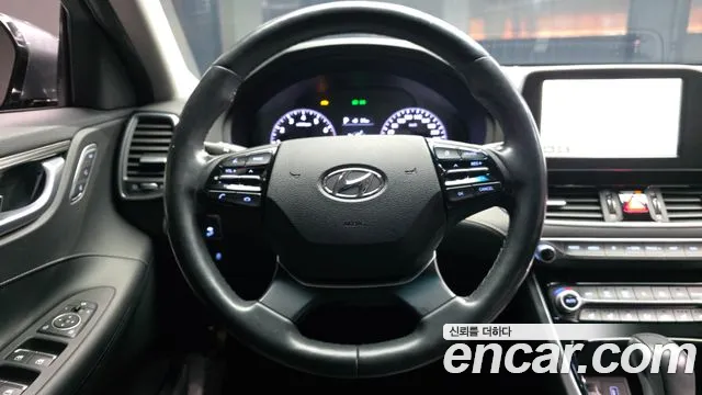 Hyundai Grandeur 2018 — фото 16