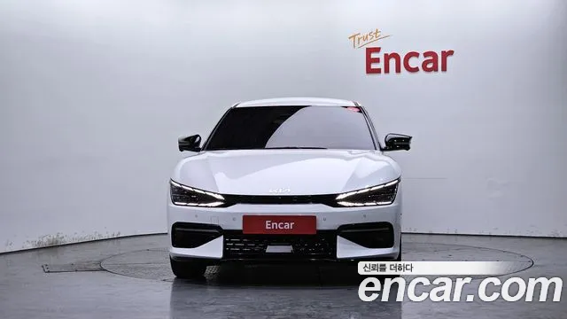 Kia EV6 2024 — фото 3