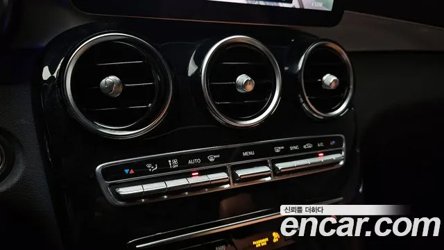 Mercedes-Benz GLC-Class 2021 — фото 17