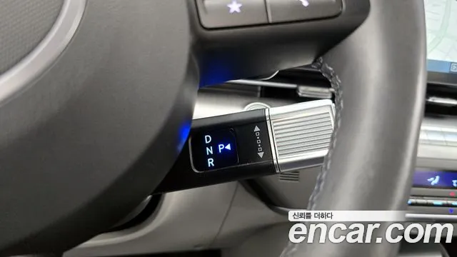 Hyundai Kona 2023 — фото 12