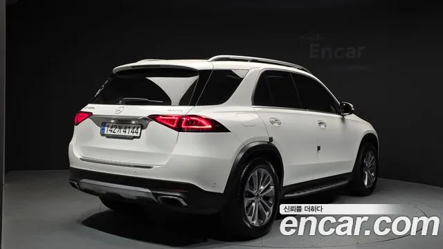 Mercedes-Benz GLE-Class 2021 — фото 2