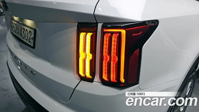 Kia Sorento 2021 — фото 8