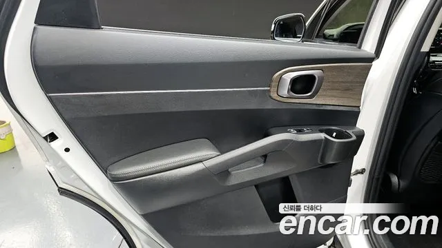 Kia Sorento 2021 — фото 14