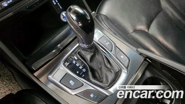 Hyundai Grandeur 2015 — фото 12