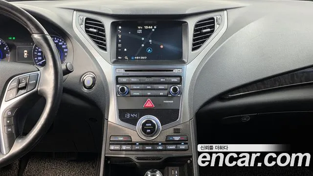 Hyundai Grandeur 2015 — фото 20