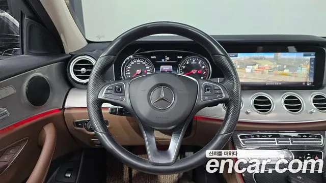 Mercedes-Benz E-Class 2018 — фото 17