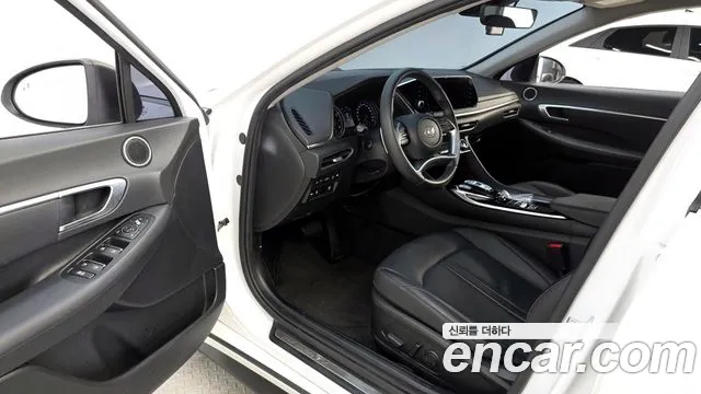 Hyundai Sonata 2021 — фото 10