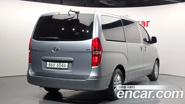 Hyundai Starex 2020 — фото 2