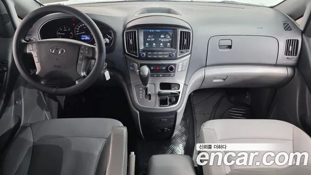 Hyundai Starex 2020 — фото 7