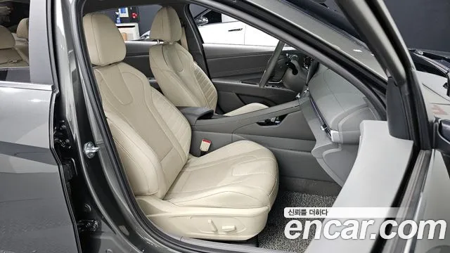 Hyundai AVANTE 2023 — фото 16