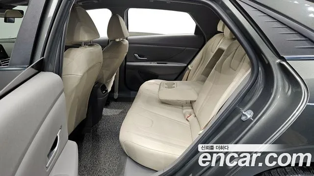 Hyundai AVANTE 2023 — фото 17