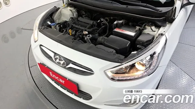Hyundai Accent 2015 — фото 6