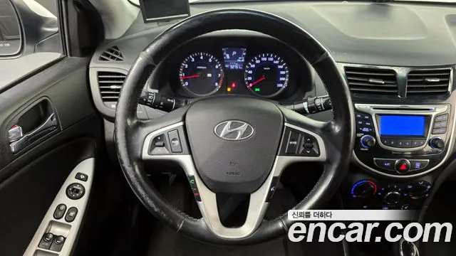 Hyundai Accent 2015 — фото 17