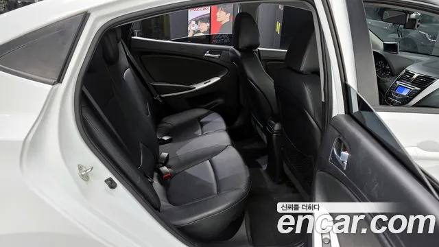 Hyundai Accent 2015 — фото 19