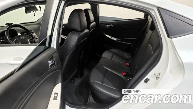 Hyundai Accent 2015 — фото 20