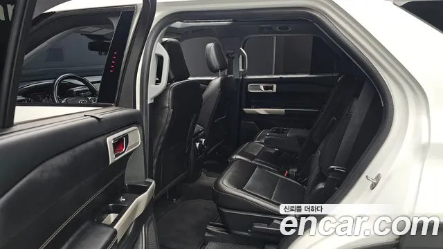 Ford Explorer 2022 — фото 12