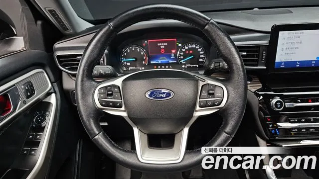Ford Explorer 2022 — фото 13