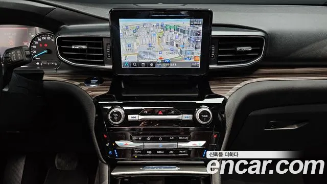 Ford Explorer 2022 — фото 14