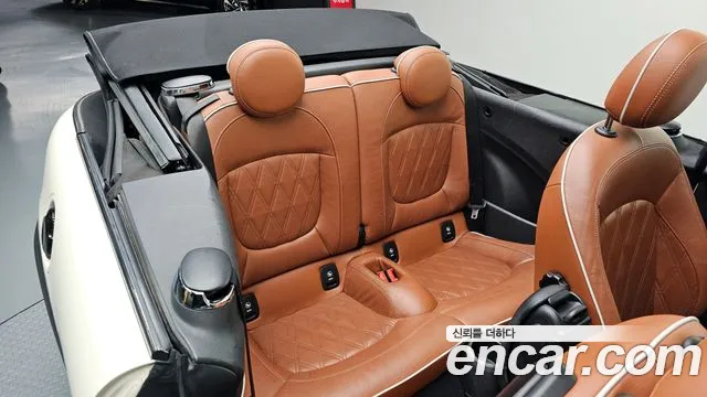 Mini Cooper Convertible 2022 — фото 18